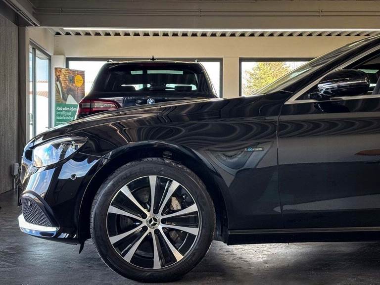 Mercedes E300 de 2,0 Avantgarde stc. aut.