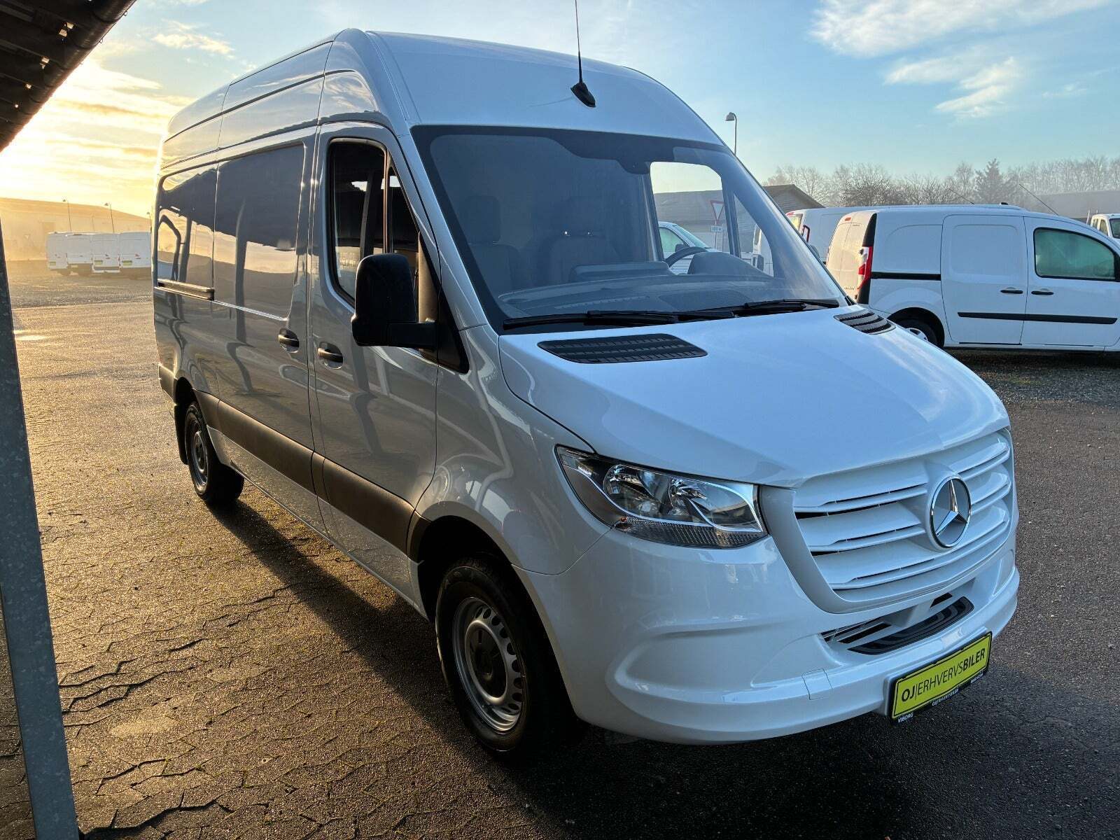 Mercedes Sprinter 317 2,0 CDi A2 Kassevogn aut. RWD
