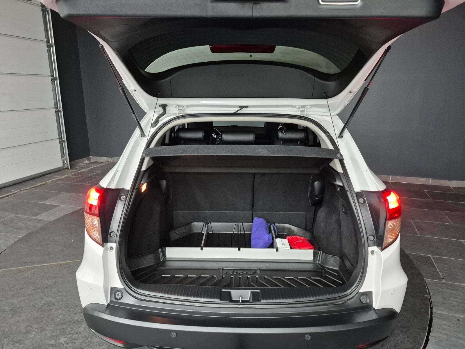 Hvid Honda HR-V fra 2016