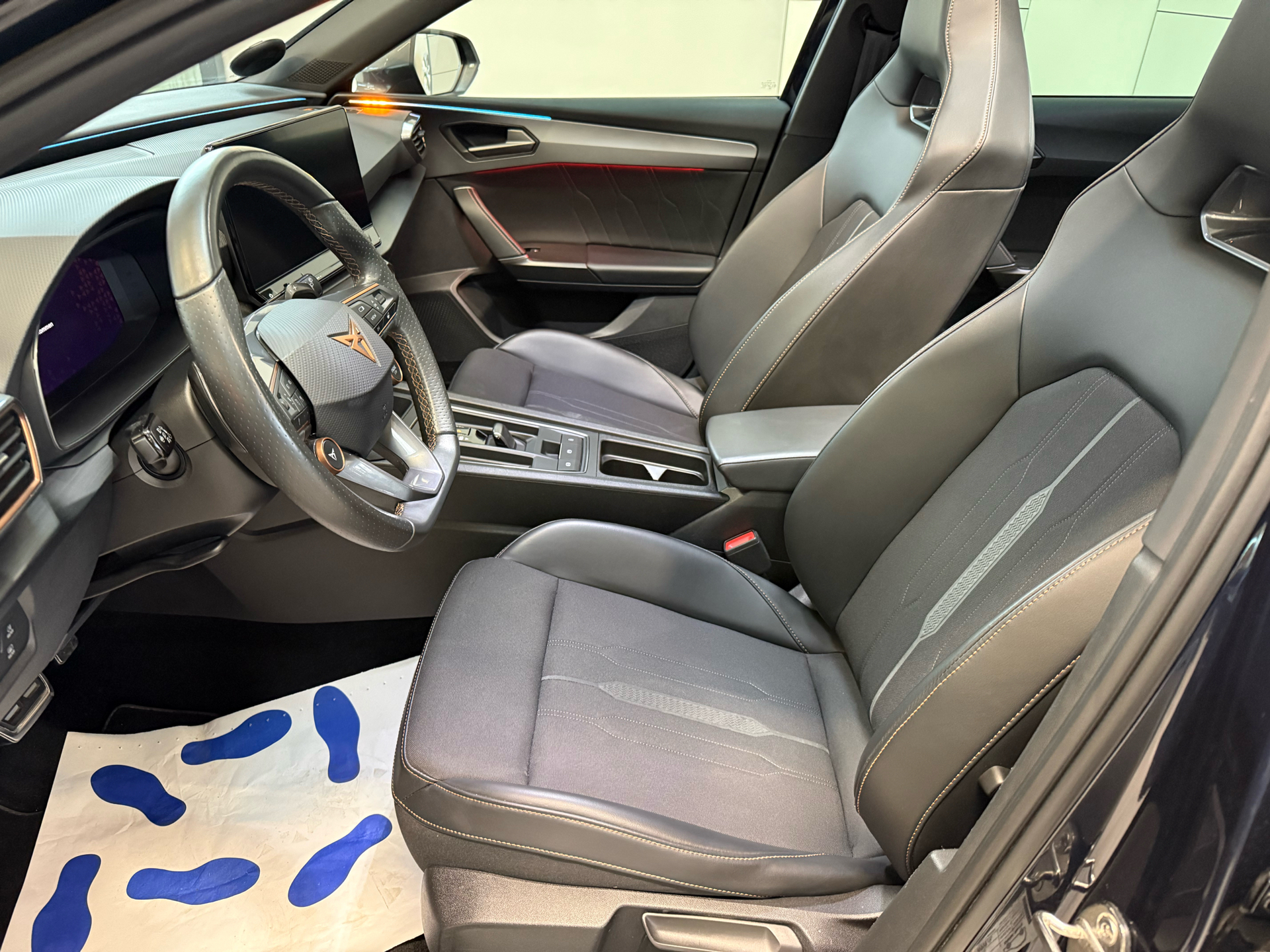 Blå Nissan Qashqai fra 2019