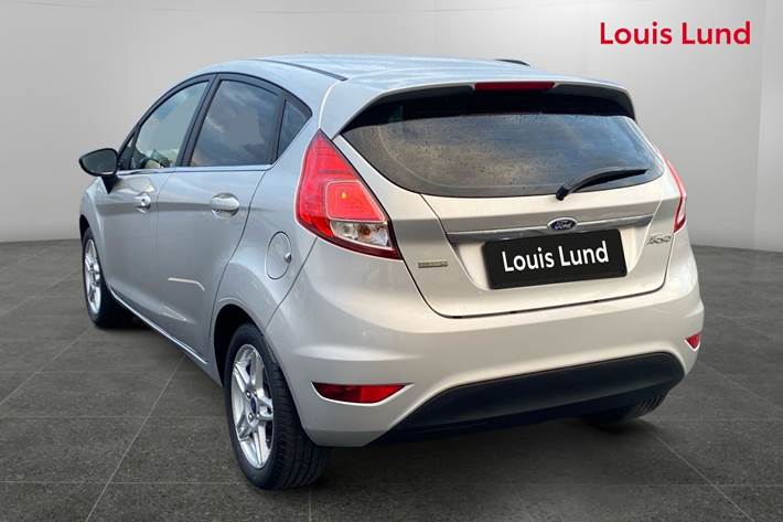 Sølv Ford Fiesta fra 2014