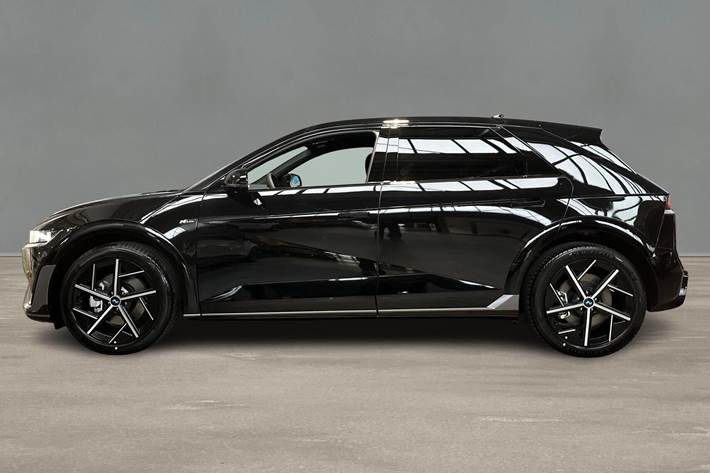 Sort Hyundai Ioniq 5 fra 2025