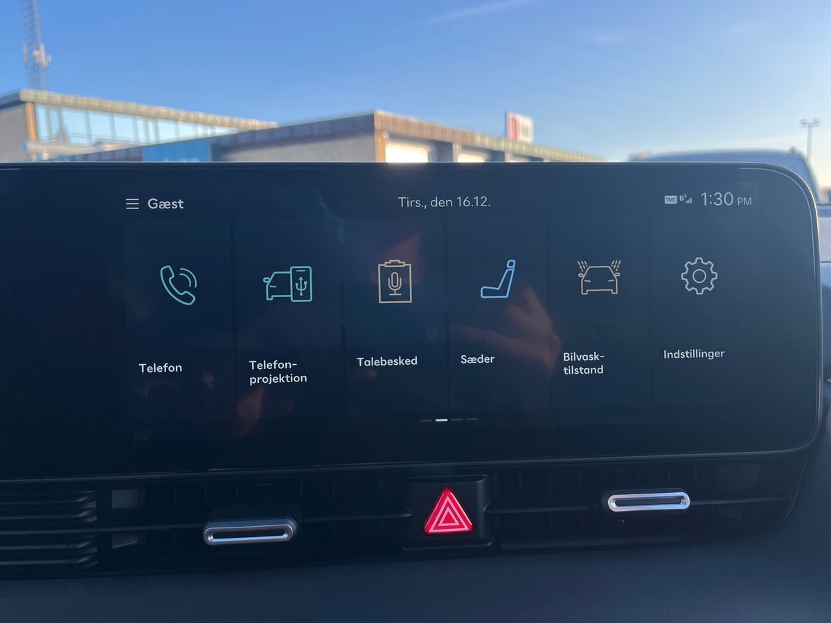 Grå Hyundai Ioniq 5 fra 2025