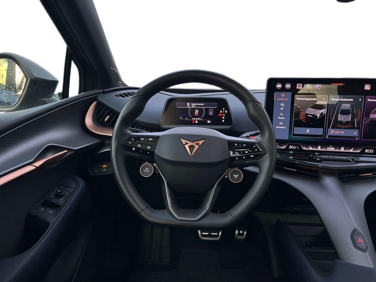 Blå Cupra Tavascan fra 2024