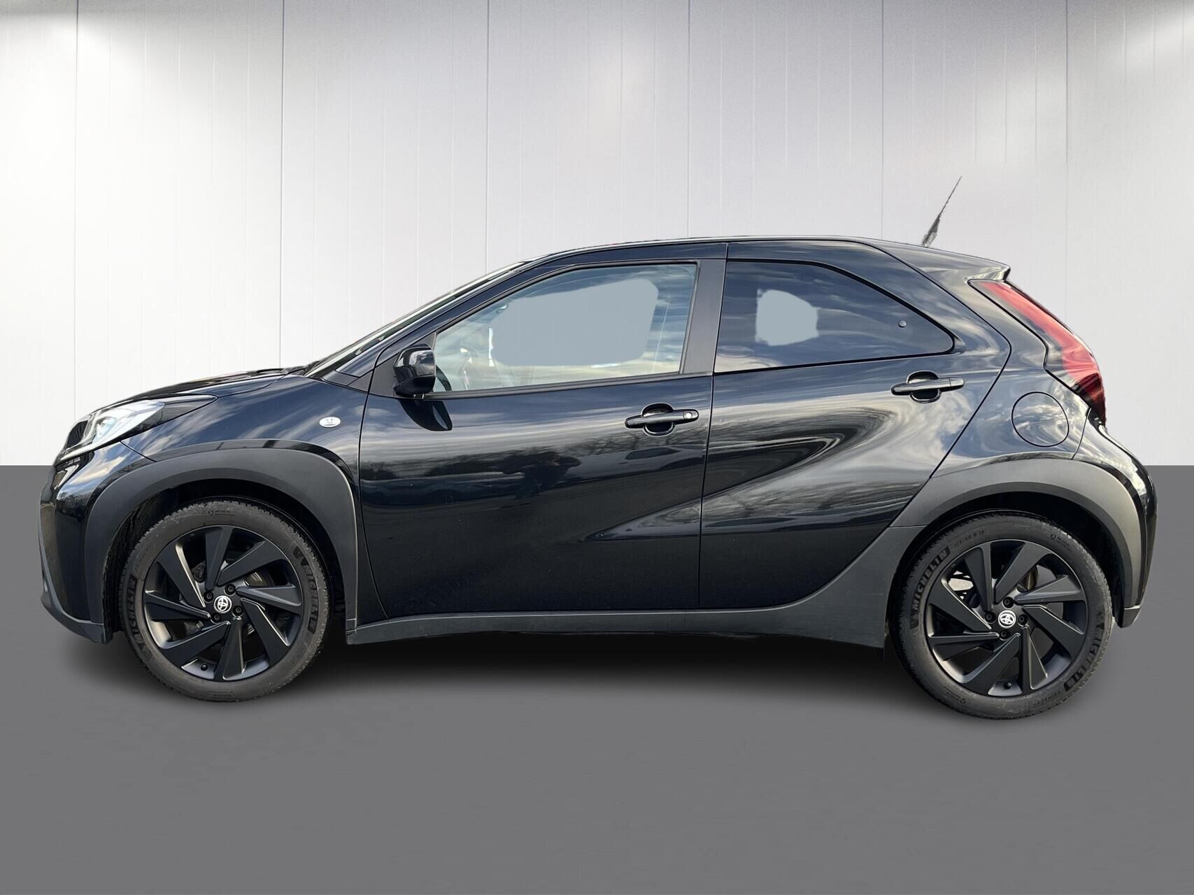 Toyota Aygo X 1,0 VVT-I Active 72HK 5d