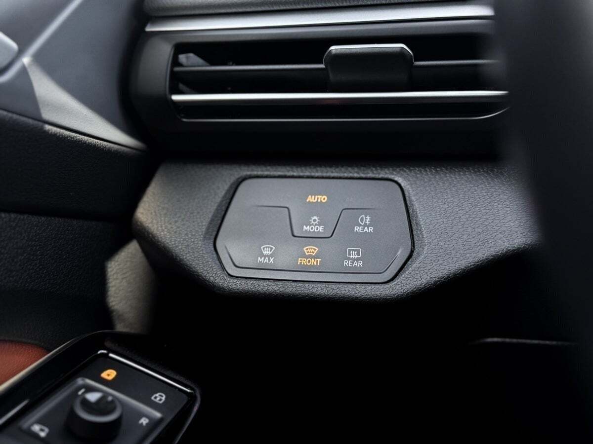 Grå VW ID.4 fra 2021