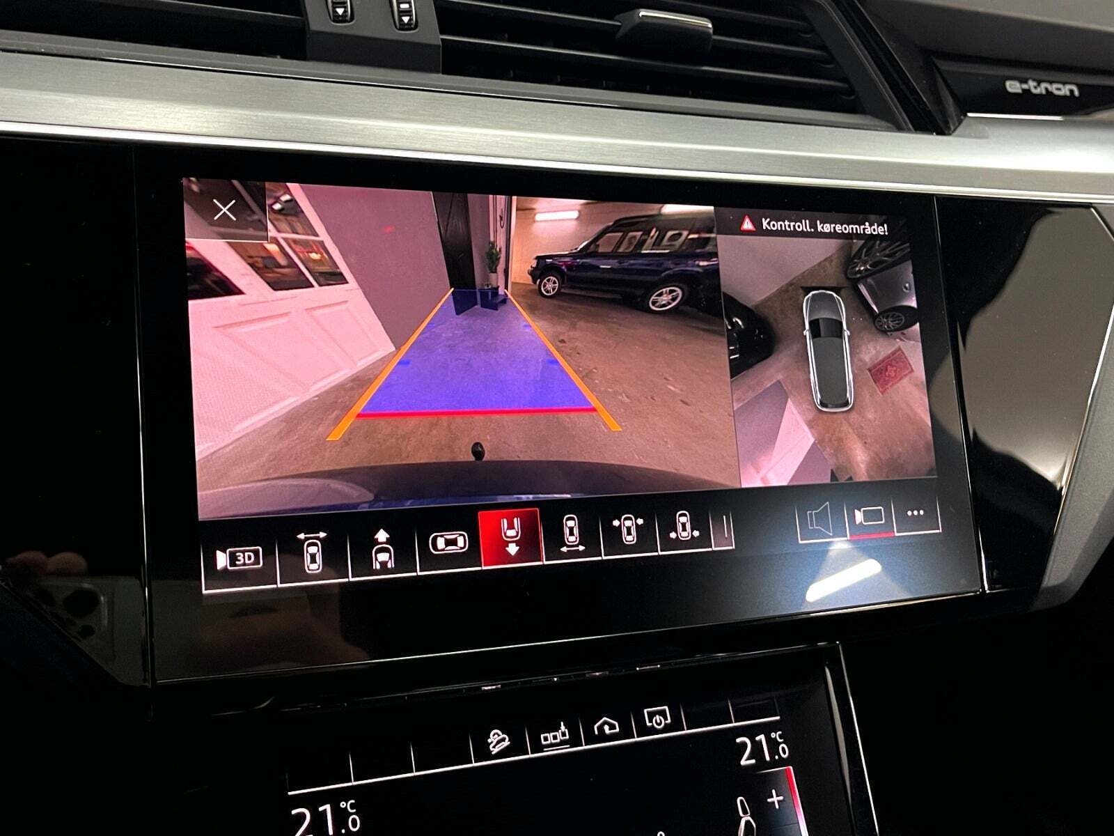 Blå Audi e-tron fra 2019