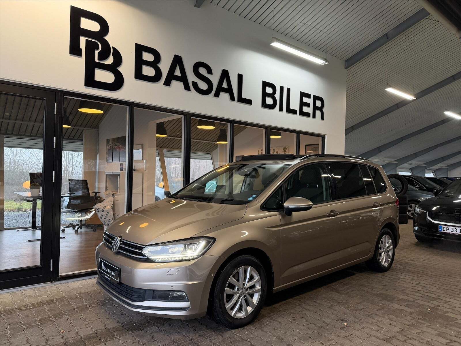 VW Touran 1,6 TDi 115 Highline DSG 7prs