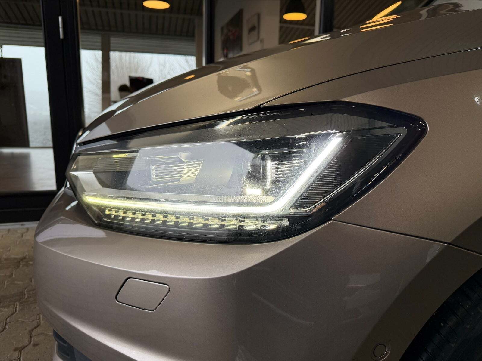 VW Touran 1,6 TDi 115 Highline DSG 7prs