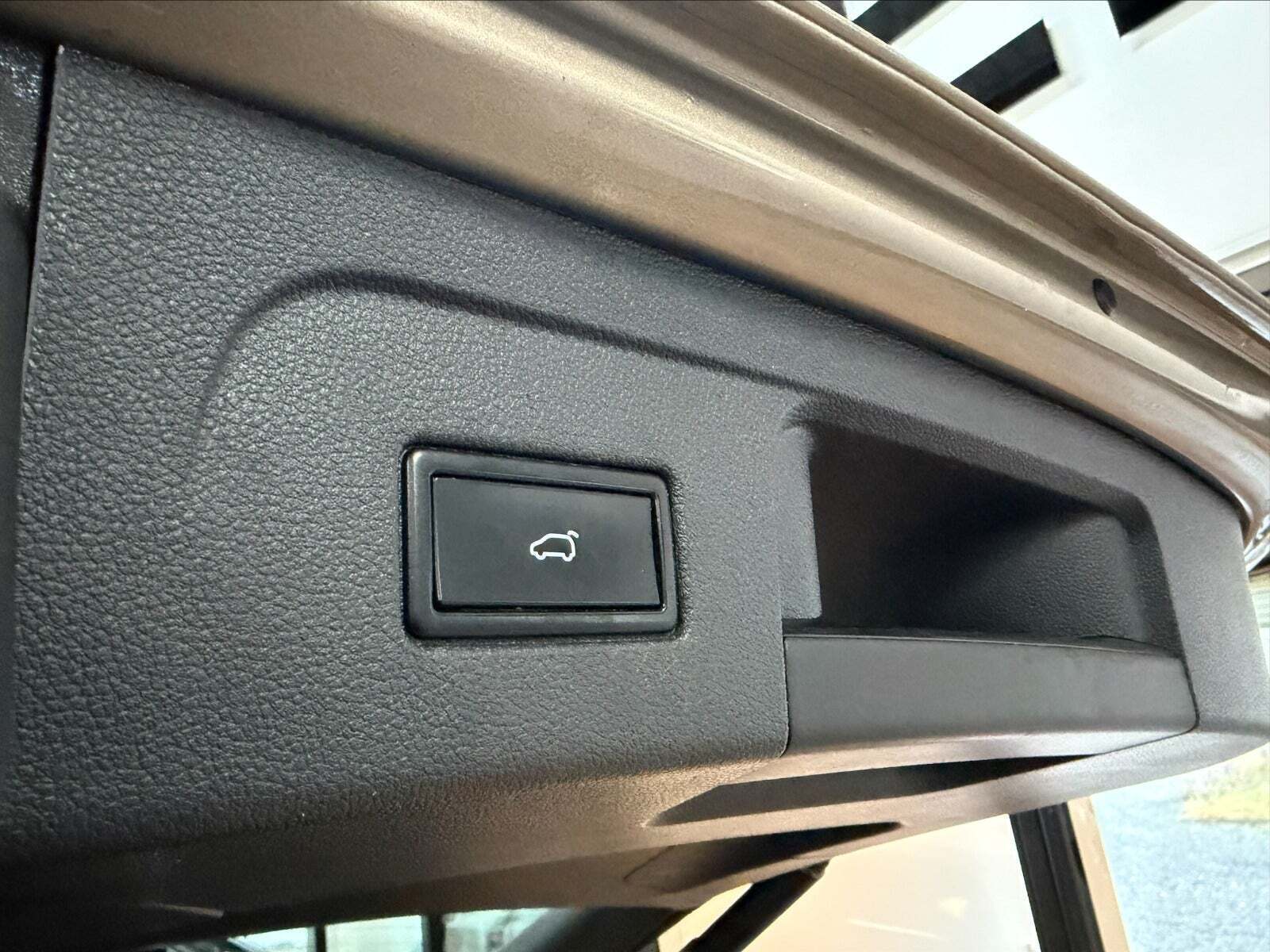 VW Touran 1,6 TDi 115 Highline DSG 7prs