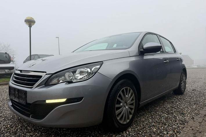 Sølv Peugeot 308 fra 2014