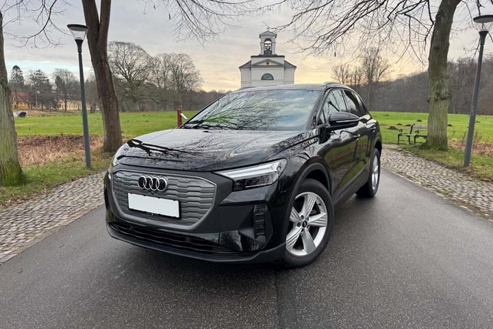 undefined Audi Q4 e-tron fra 2022 set udefra