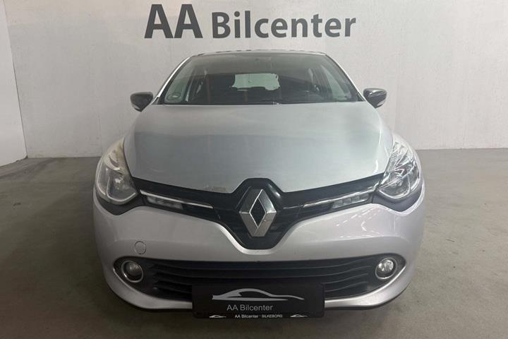 Sølv Renault Clio IV fra 2014