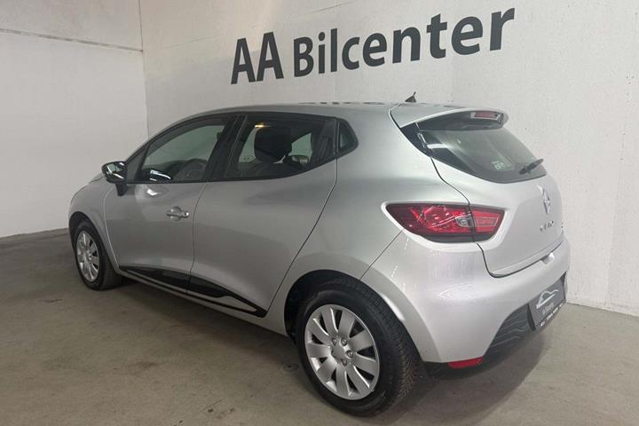 Sølv Renault Clio IV fra 2014