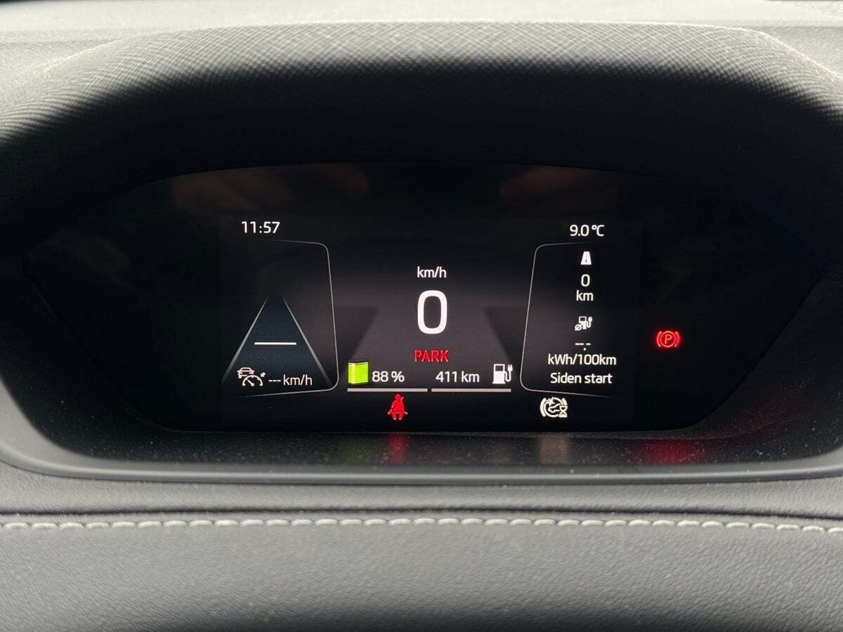 Grå Skoda Enyaq fra 2023