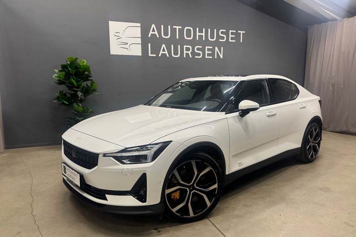 Hvid Polestar 2 fra 2021 set udefra