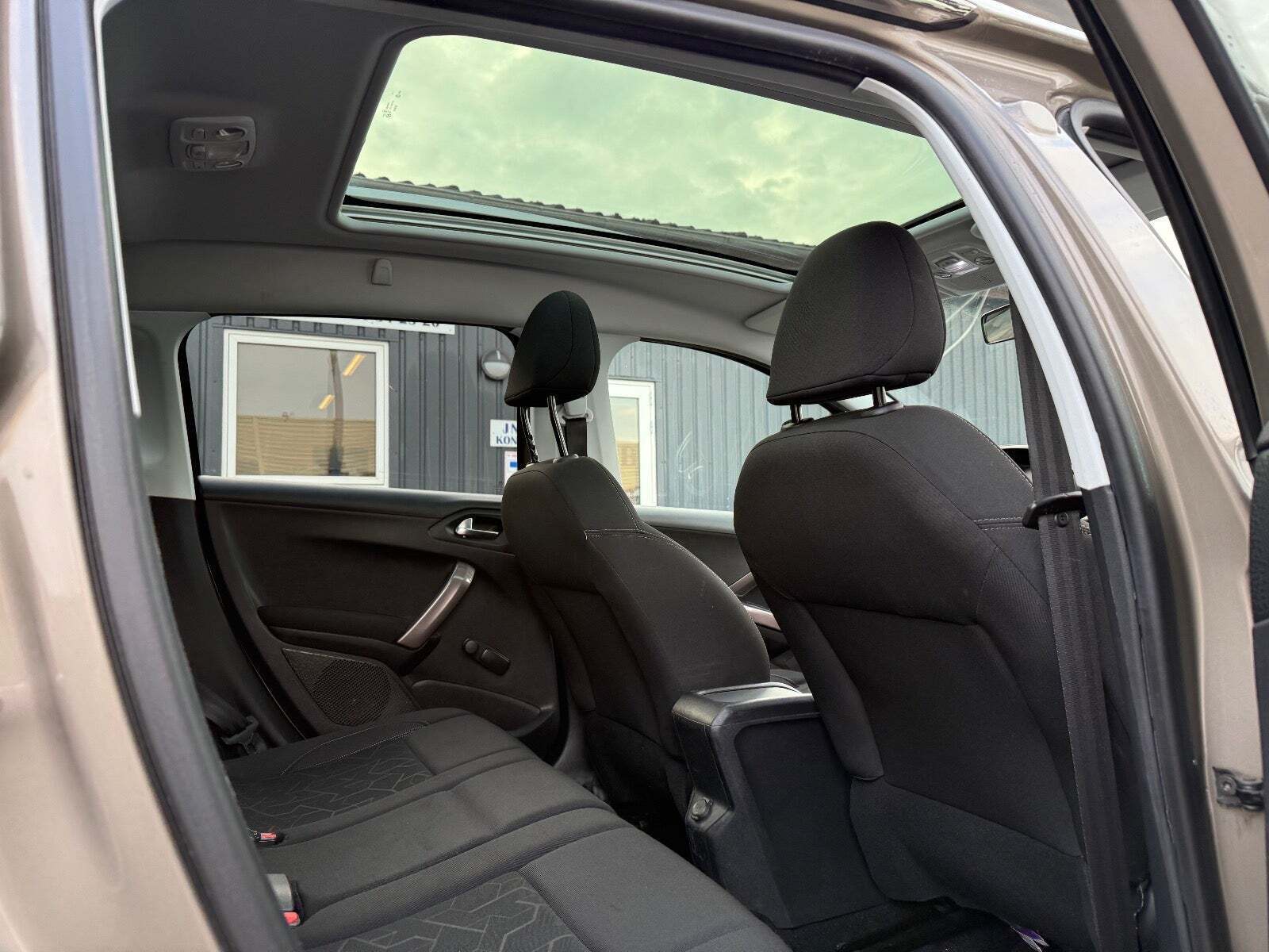 Peugeot 2008 1,2 VTi 82 Allure