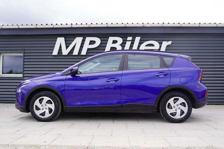 Blå Hyundai Bayon fra 2022