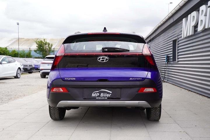 Blå Hyundai Bayon fra 2022