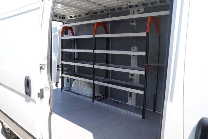 Hvid Peugeot Boxer 335 fra 2021