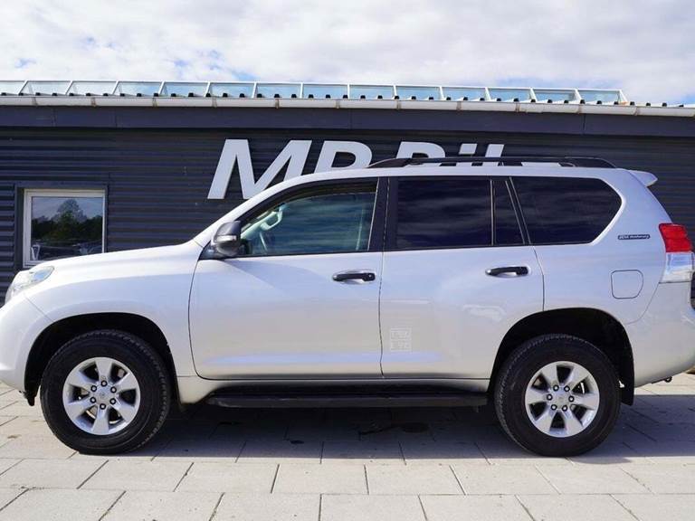 Toyota Land Cruiser 3,0 D-4D T3 aut. Van