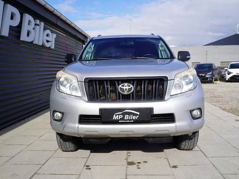 Toyota Land Cruiser 3,0 D-4D T3 aut. Van