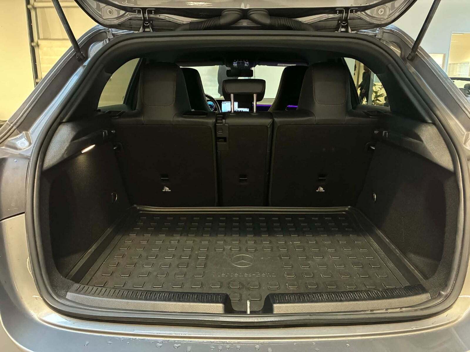 Grå Mercedes A200 fra 2021