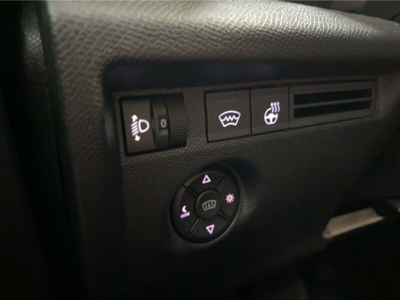 Grå Citroën ë-C4 fra 2023