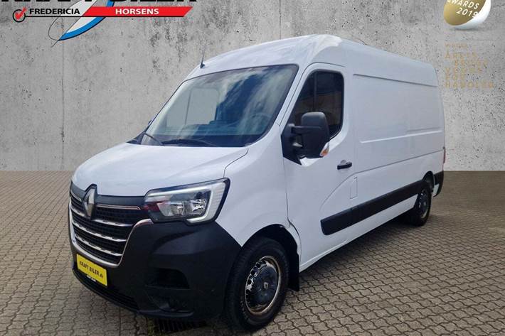 Hvid Renault Master IV T33 fra 2019