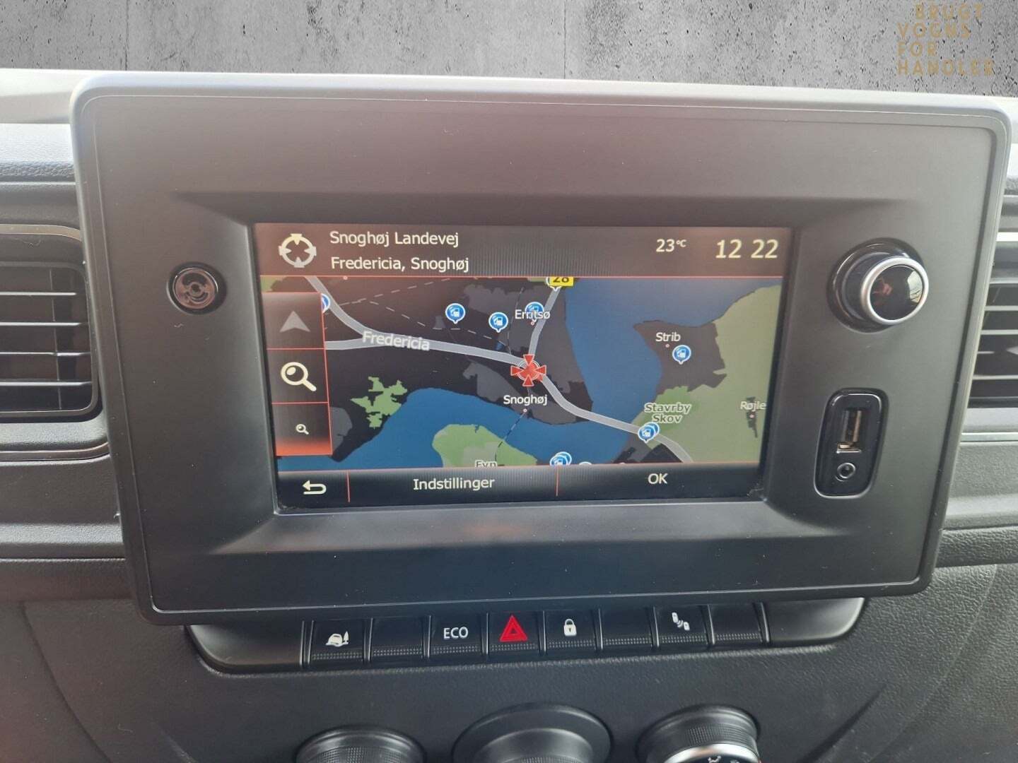 Hvid Renault Master IV T33 fra 2019