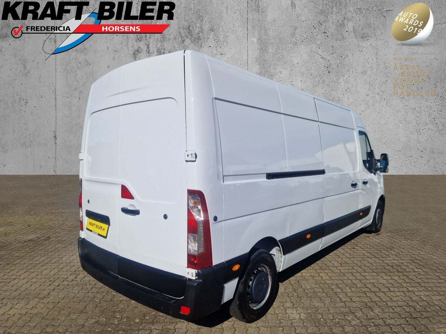 Renault Master IV T35 2,3 dCi 150 L3H2 Kassevogn
