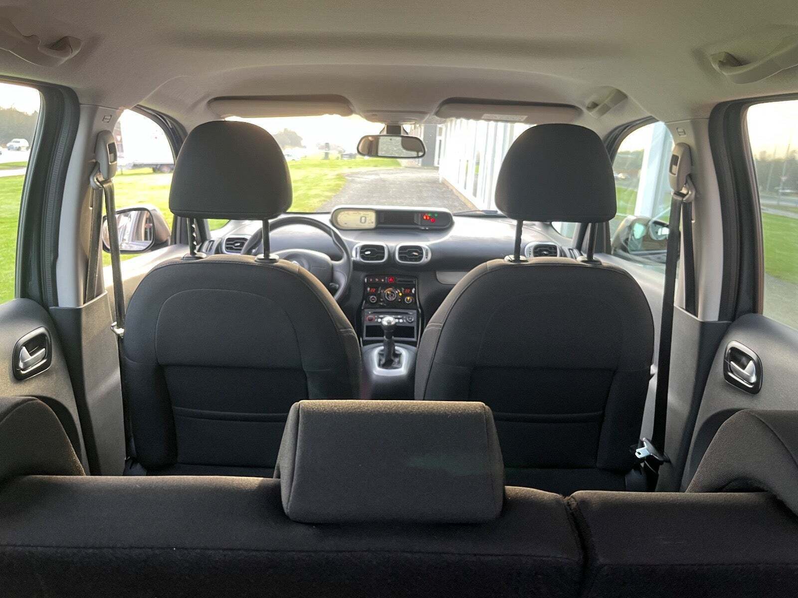 Grå Citroën C3 Picasso fra 2016