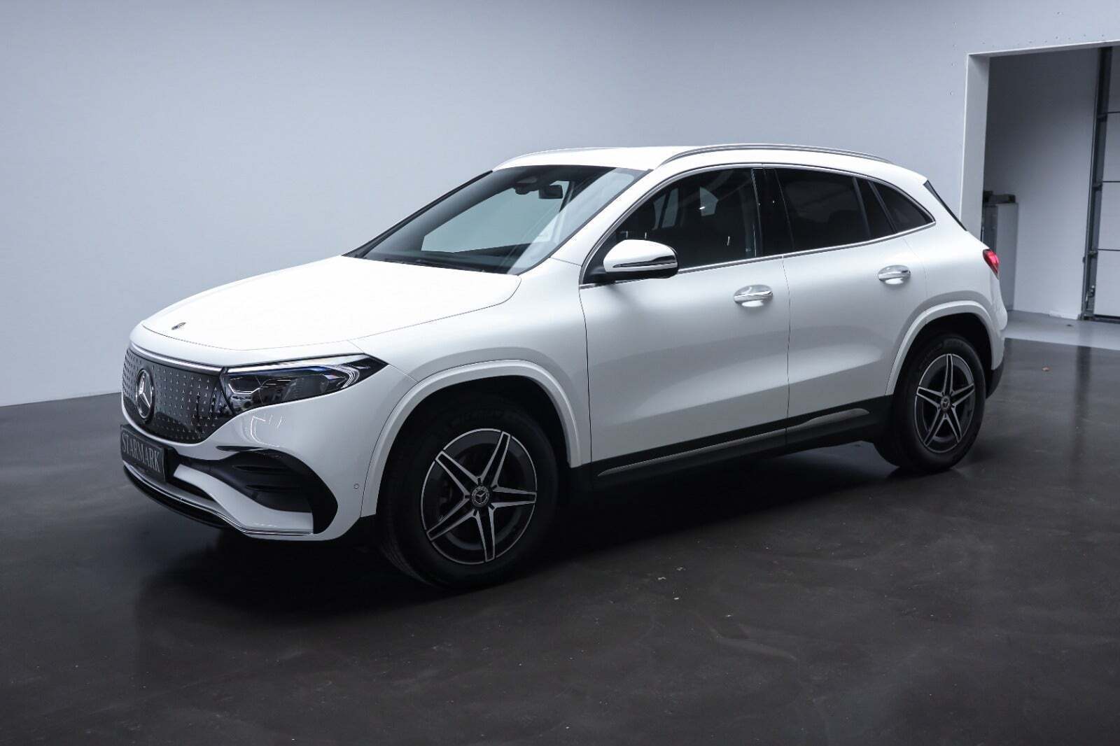 Hvid Mercedes EQA250+ fra 2025