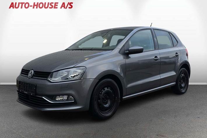 Grå VW Polo fra 2016 set udefra