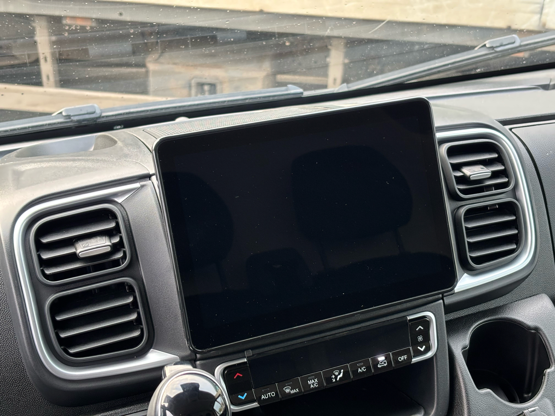 Grå Fiat Ducato fra 2026