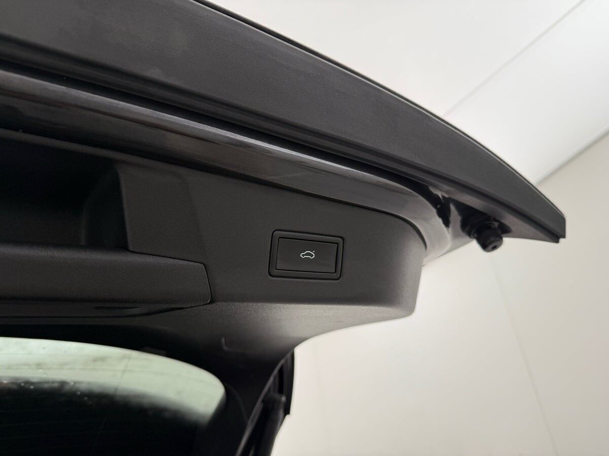 Grå VW ID.4 fra 2022
