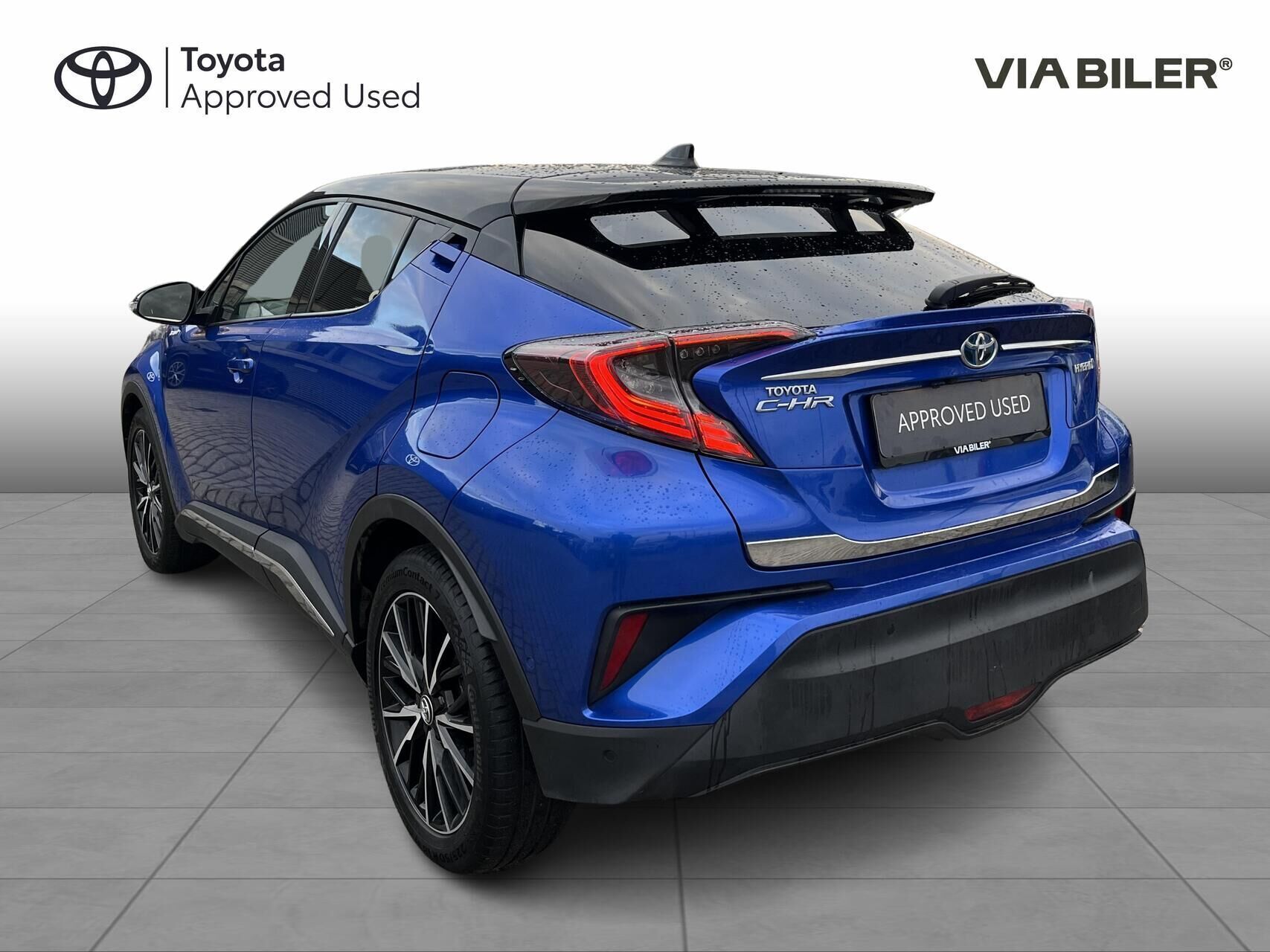 Toyota C-HR 1,8 Hybrid Premium Selected Bi-tone Multidrive S 122HK 5d Aut.