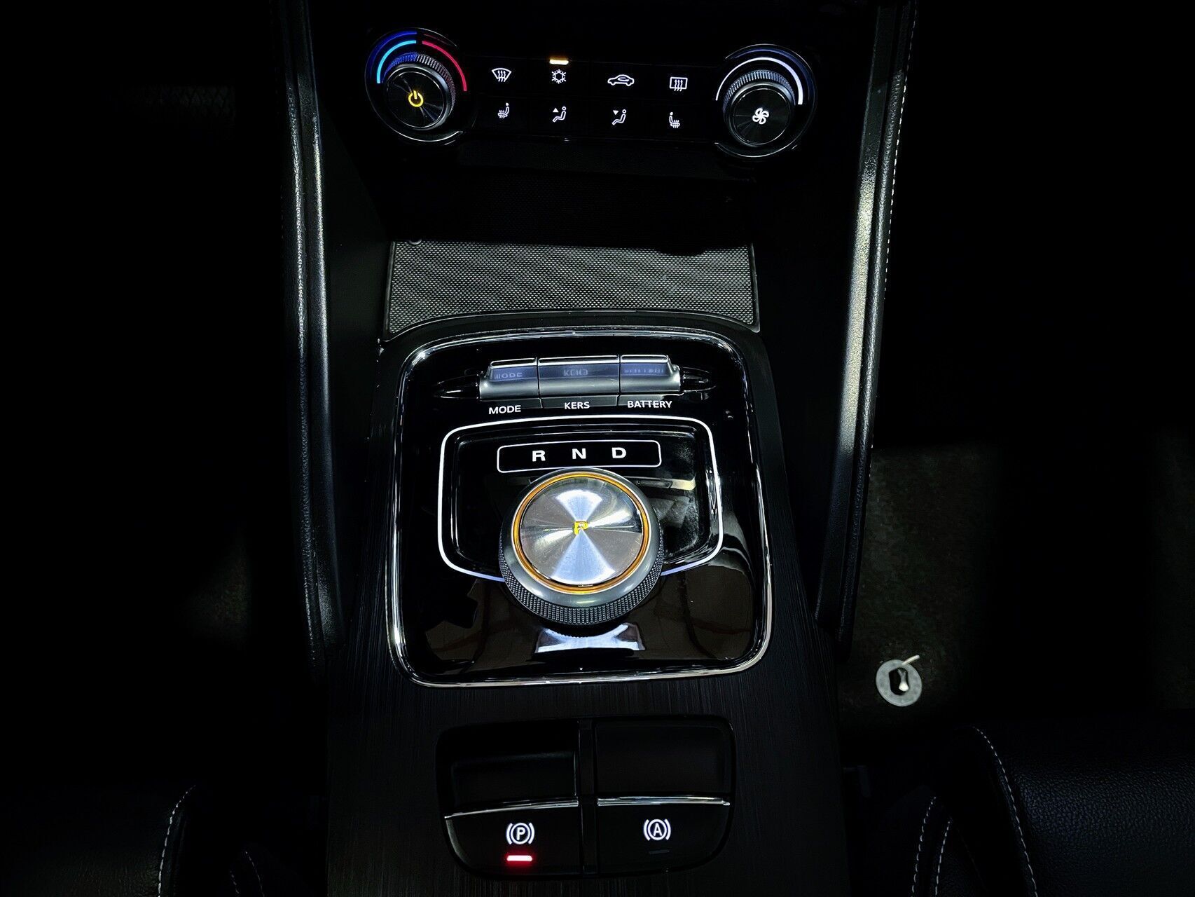 Hvid MG ZS EV fra 2020