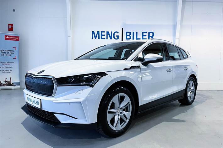 Hvid Skoda Enyaq fra 2021 set udefra