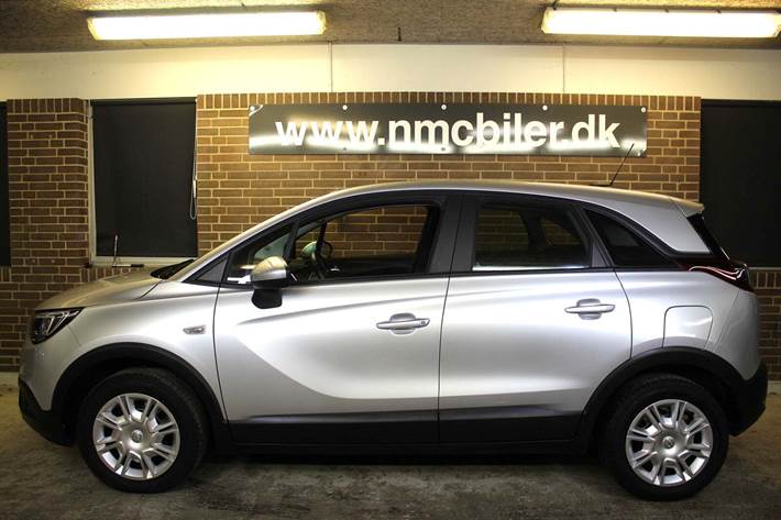 Sølv Opel Crossland X fra 2018