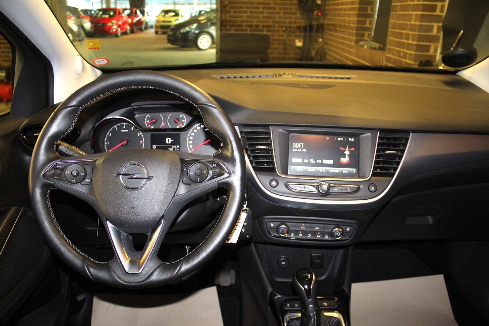 Sølv Opel Crossland X fra 2018