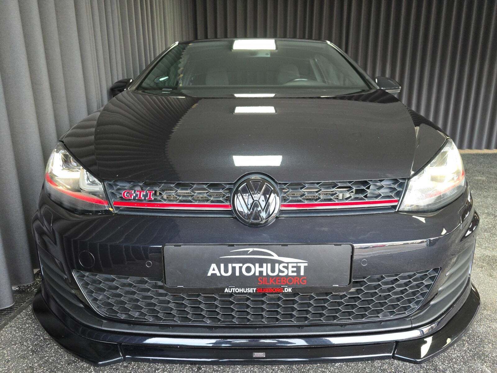 VW Golf VII 2,0 GTi Performance DSG BMT