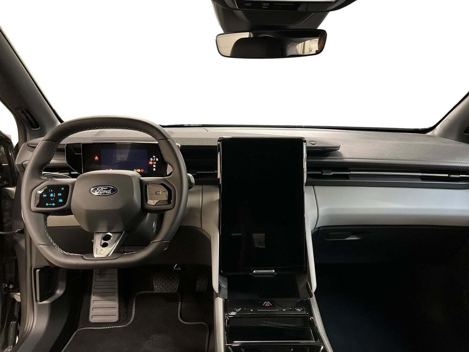 Grå Ford Capri fra 2025