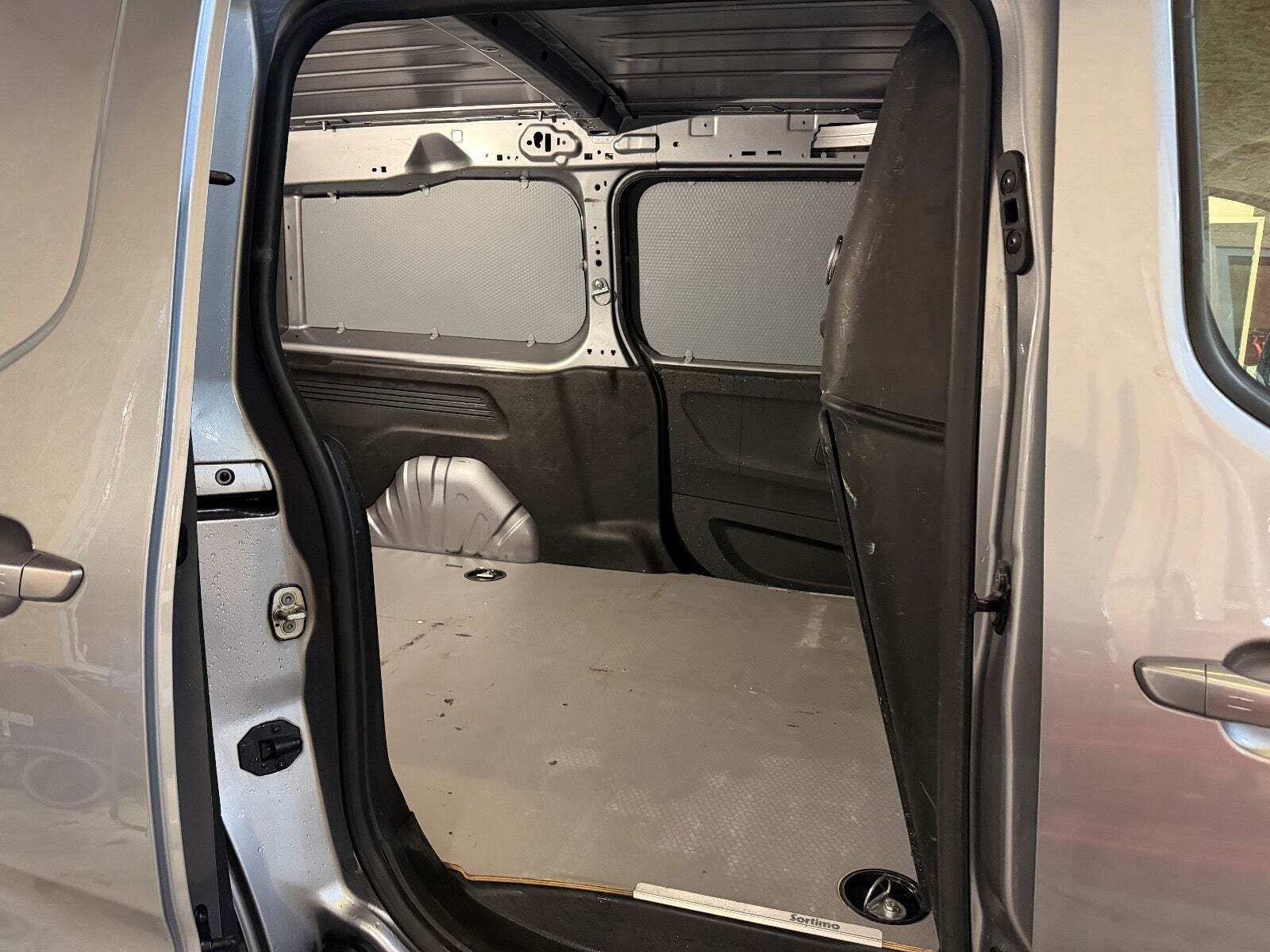 Peugeot Partner 1,5 BlueHDi 130 L2V2 Ultimate EAT8 Van