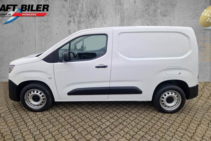 Hvid Peugeot Partner fra 2021