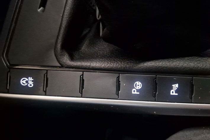 Rød VW Polo fra 2022