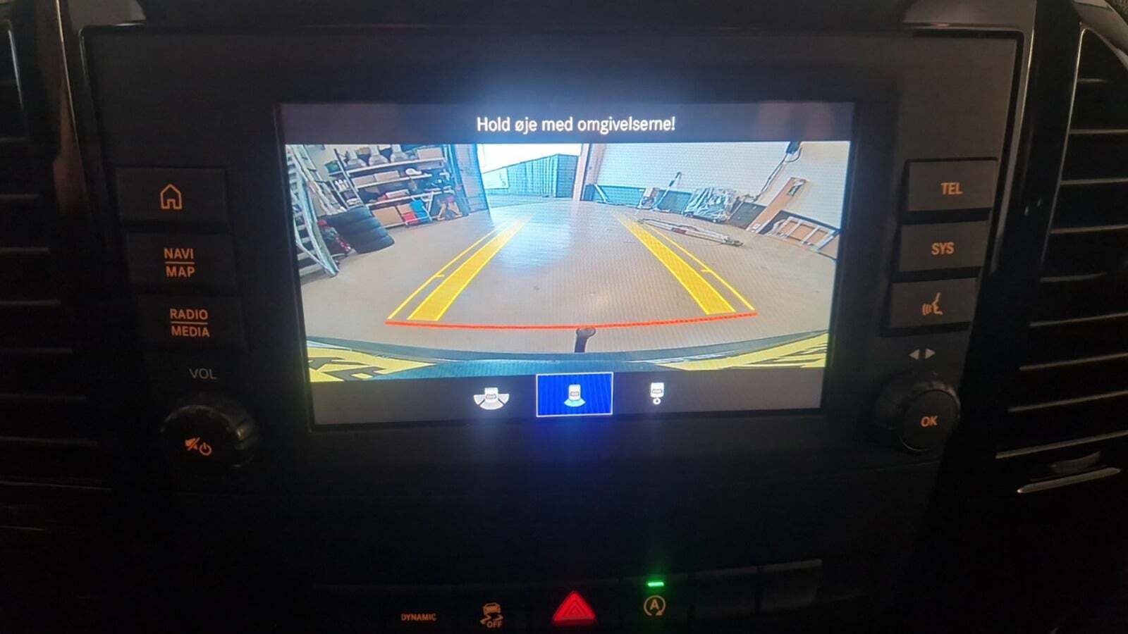 Hvid Mercedes Vito 114 fra 2023