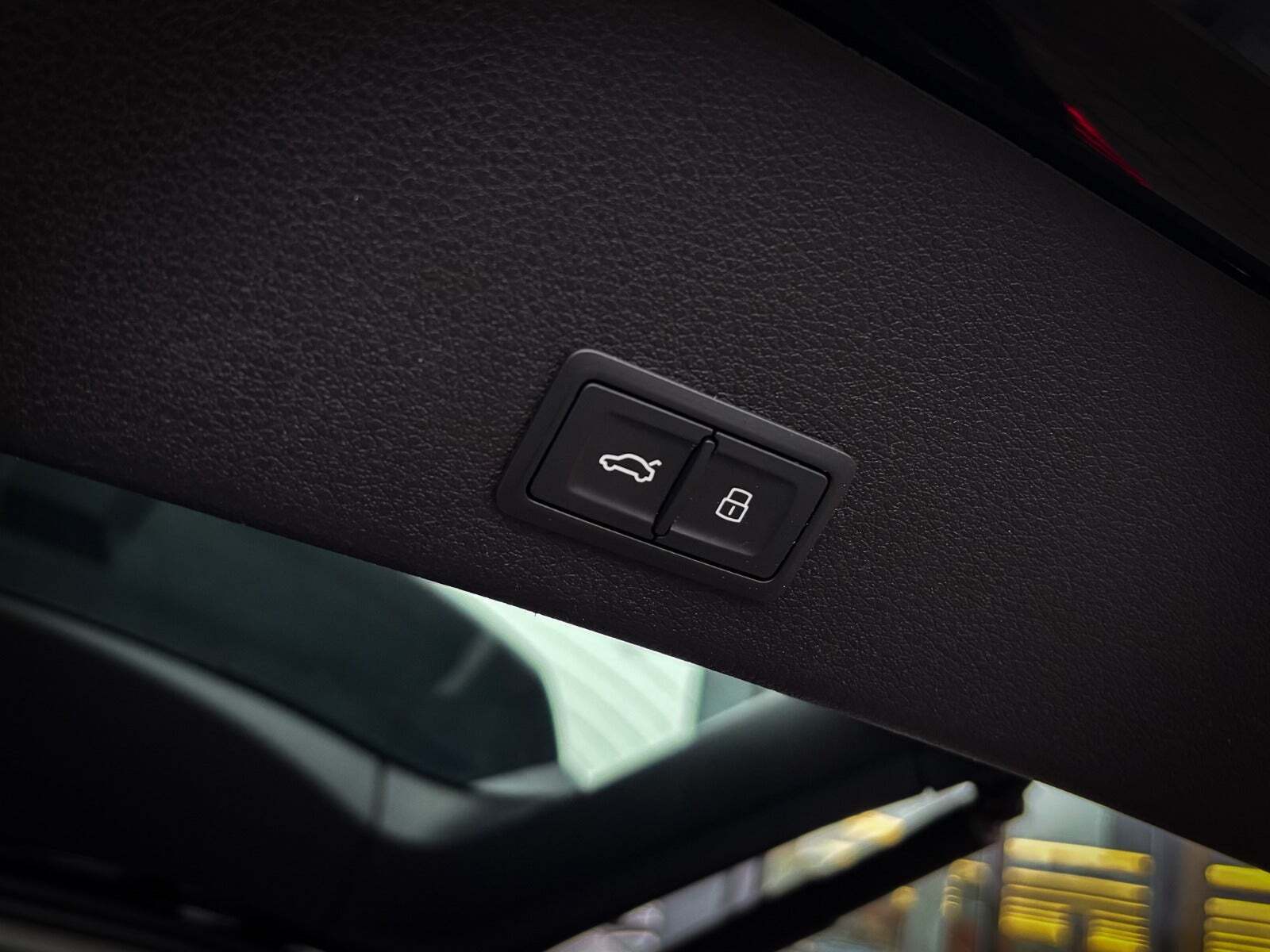 Sort Audi e-tron fra 2020