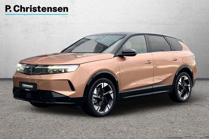 Bronze Opel Grandland-e fra 2025 set udefra