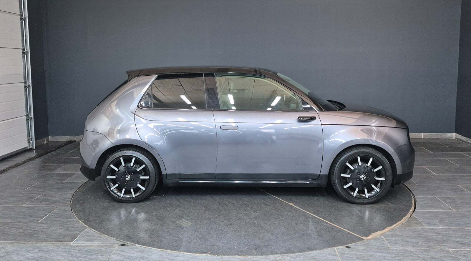 Honda e
